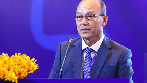 Sau lời kêu gọi của Thủ tướng Hun Sen, Chủ tịch LĐBĐ Campuchia rút quyết định từ chức